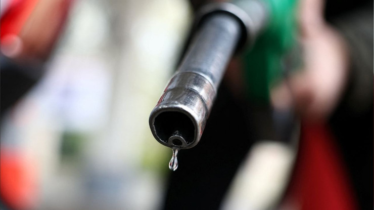 Akaryakıt krizi büyüyor! Rusya'da araç başına 30 litre sınırı