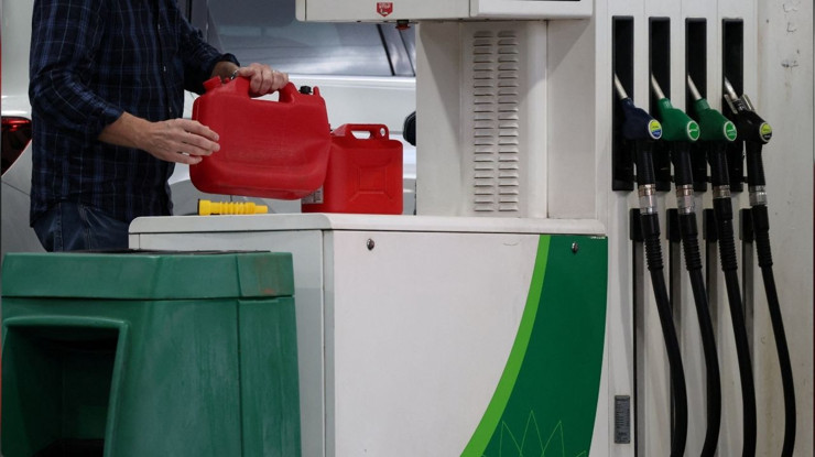 Petrol gerilese de akaryakıt ucuzlamıyor: Avrupa'da fiyatları yüksek tutan 5 neden