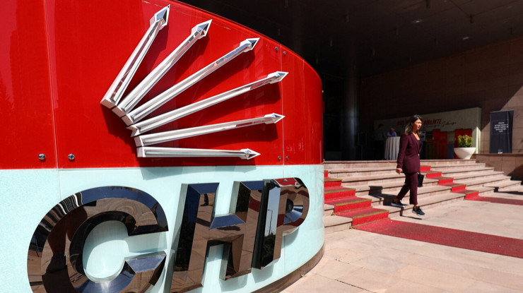 CHP kurultay davası ertelendi