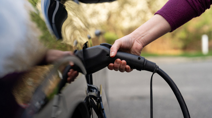 Son veri açıklandı: Savaşta artan yakıt faturası elektrikli araç satışlarını nasıl etkiledi?