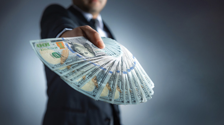 32 yaşında milyon dolarlık servete ulaştı: 9 yılda geliri katlamak için 5 kritik adım