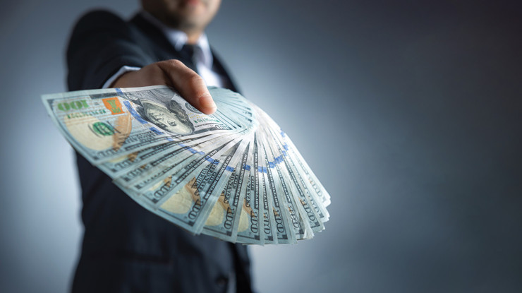 Zenginler yatırımda stratejilerini değiştiriyor: Dolardan Avrupa ve Asya'ya kaçış
