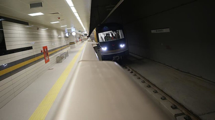 Havalimanı yolcuları dikkat: Metro seferleri 5 gün boyunca geçici olarak durduruldu