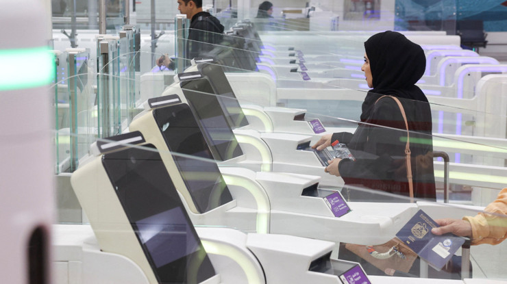Kuyruklar artıyor, tepki büyüyor: Almanya havalimanlarında pasaport krizi