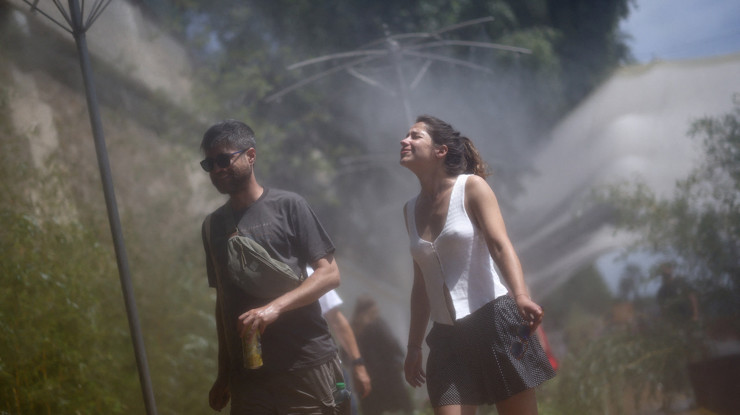 Avrupa'da yeni sıcak hava alarmı: Fransa'da 16 vilayette turuncu alarm