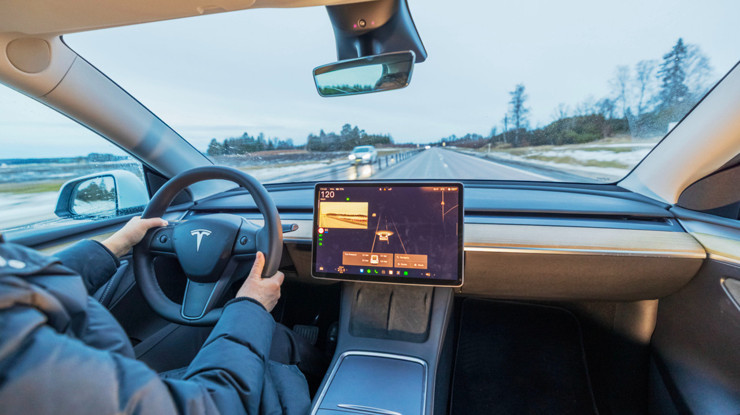 Elon Musk'tan çip açıklaması: Micron, Tesla'ya kritik bellek çipi tedarik etti
