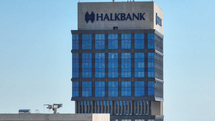 Halkbank hisselerinde ralli: Milyar dolarlık kaynak tavan üstüne tavan getirdi