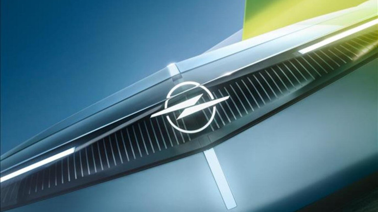 Opel Ağustos fiyat listesini açıkladı: Elektrikli ve hibrit modellerde indirim