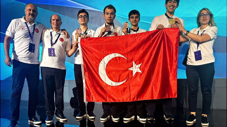 Türkiye ilk kez katıldı, tüm yarışmacıları dereceye girdi: Nükleer Bilim Olimpiyatı'nda 4 madalya