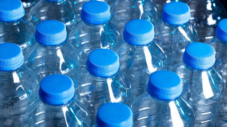 Plastik ambalajlarda yeni dönem başlıyor: PFAS kullanım sınırı değişiyor