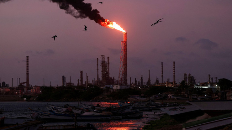 ABD-Venezuela petrol anlaşmasının detayları belli oldu: 209 milyar dolarlık gelir!