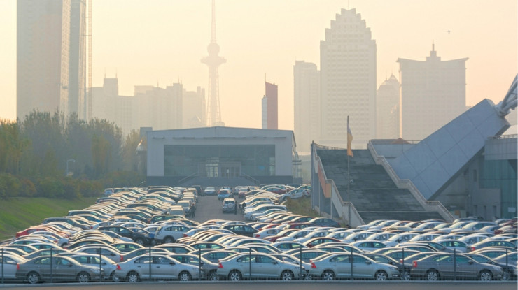 Volkswagen'den Çin otomobil pazarı için kritik tahmin: Yüzde 20 küçülecek
