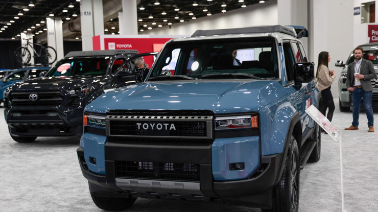 Toyota'da "yakıt sızıntısı" alarmı: 105 binden fazla Land Cruiser geri çağrıldı