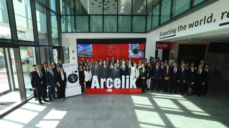 Arçelik'in 200 milyon euroluk fabrikası açıldı: Yılda 4 milyon üretim kapasitesi
