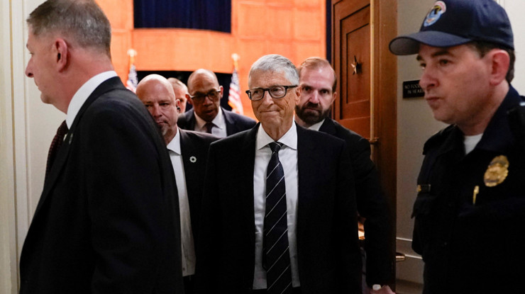 Bill Gates 'yapay' geleceği açıkladı: İnsanlığı 20 yıllık büyük bir sarsıntı bekliyor