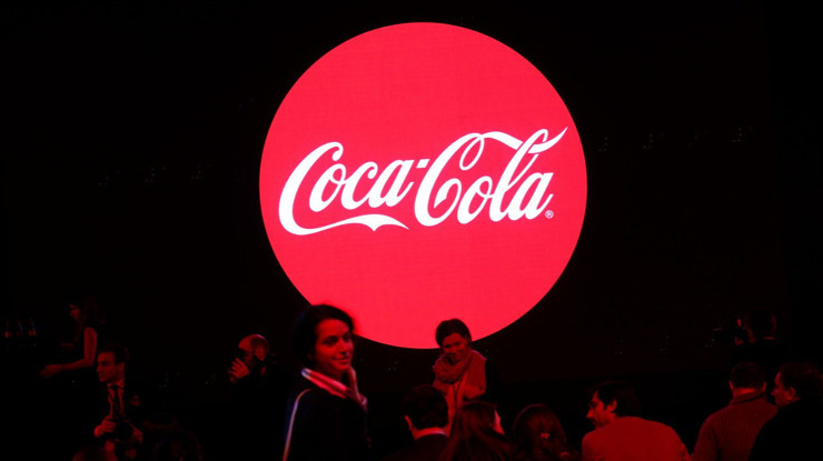 Coca-Cola 2026 kâr beklentisini yükseltti: Gelir 13,38 milyar dolara çıktı