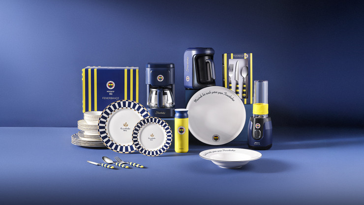 Karaca&rsquo;dan Taraftarlara &Ouml;zel Koleksiyon: B&uuml;y&uuml;k Takımların Ruhu Sofralara Taşınıyor - Resim : 2