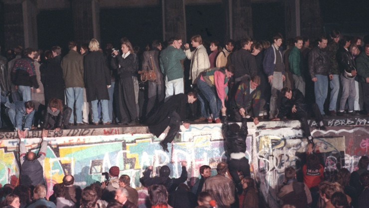 Berlin Duvarı'nın yıkılışı, 1989