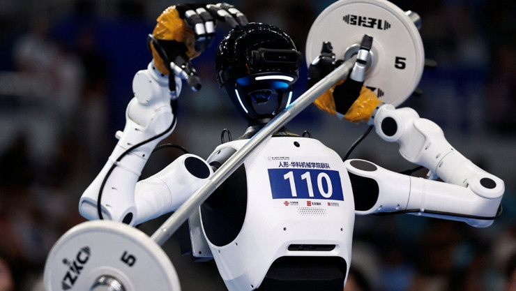Dünya Robot Oyunları'nda ilginç anlar! Usian Bolt'u geçen de var, sedyelik olan da - Resim : 1