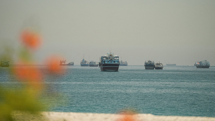 ABD-İran arasında gerilim b&uuml;y&uuml;yor! H&uuml;rm&uuml;z'de mayına &ccedil;arpan s&uuml;per tanker alev aldı - Resim : 1