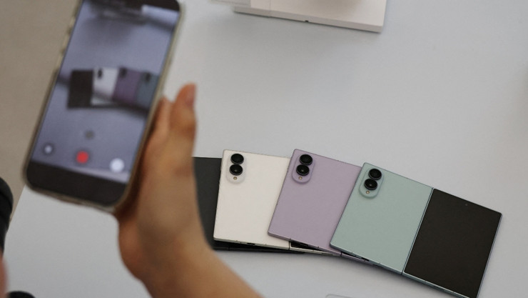Galaxy Z Fold 8'de talep patladı: Samsung 2027 modellerinin üretim kapasitesini bile değiştirdi - Resim : 1