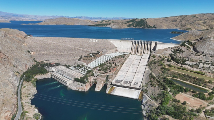 52 yıl önce devreye girdi, Türkiye'ye 294 milyar kilovatsaat enerji sağladı - Resim : 1