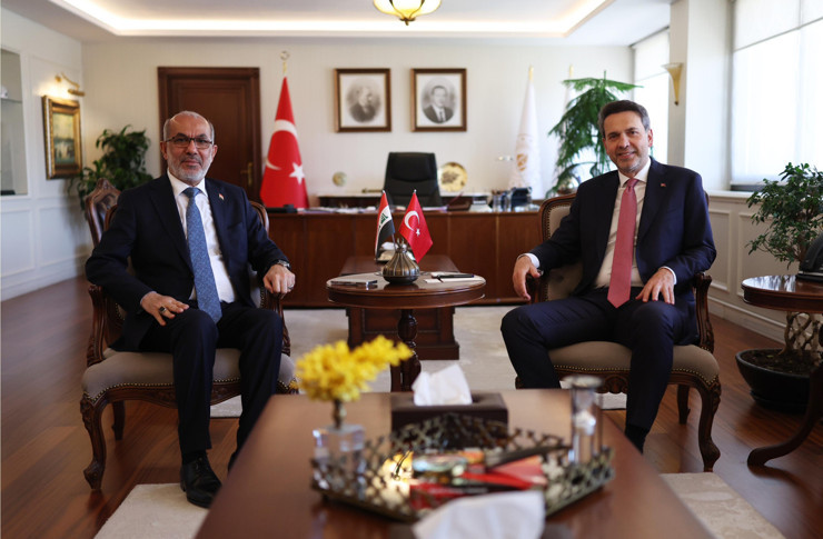 Türkiye ve Irak arasında yeni petrol anlaşması: Günlük 750 bin varil taşınacak - Resim : 1
