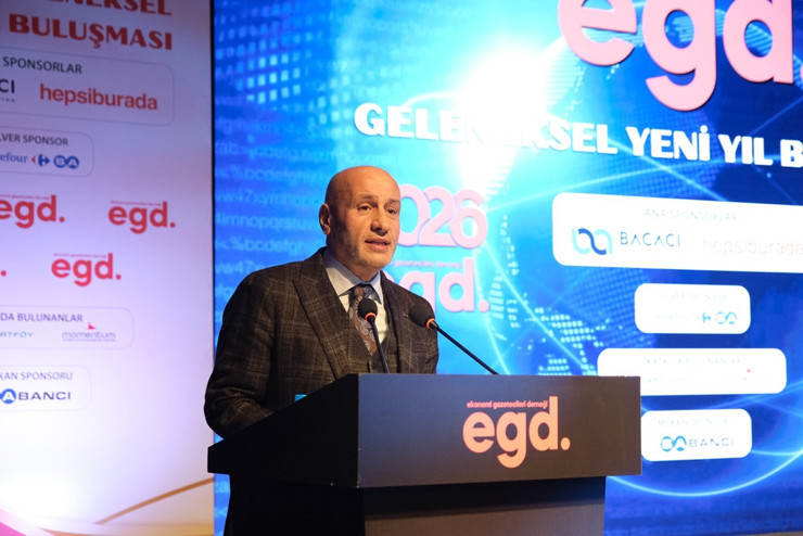 Ekonomi basını ve iş dünyası yeni yıl buluşmasında bir araya geldi, CNBC-e'ye 4 plaket geldi - Resim : 6