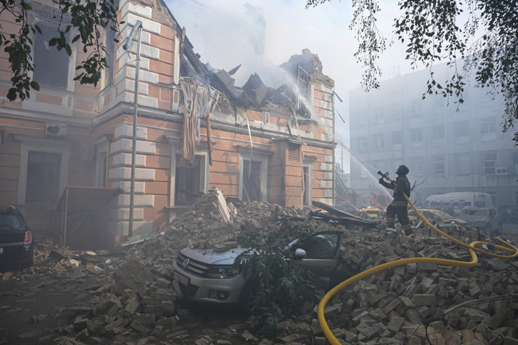 Kiev'de art arda patlamalar! Rusya balistik füzelerle saldırdı - Resim : 1