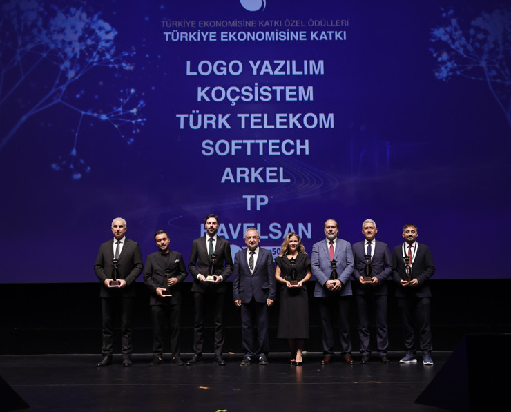 Bilişim 500 sonu&ccedil;ları a&ccedil;ıklandı: Sekt&ouml;r gelirleri 1,6 trilyon TL'ye ulaştı - Resim : 3