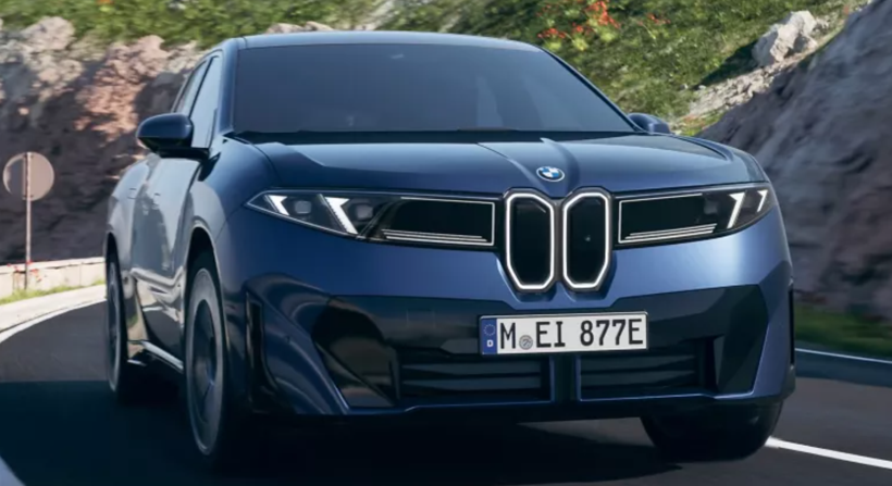 BMW'den araç sahiplerini kızdıran hamle: Kontağı çevirince reklam çıkıyor! - Resim: 1