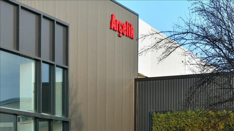 Arçelik (ARCLK) art arda KAP'a duyurdu: Aynı günde satın alma ve hisse satışı kararı - Resim: 1