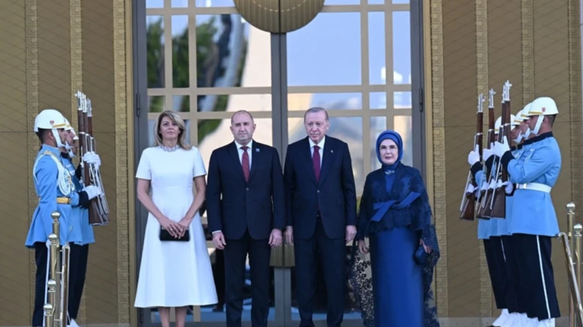 Ankara NATO Liderler Zirvesi'nden aile fotoğrafı: Erdoğan çifti liderlerle aynı karede! - Resim: 8