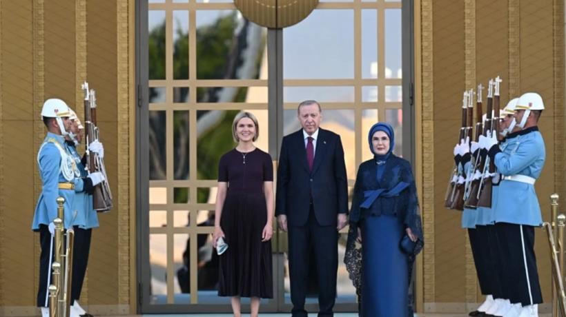 Ankara NATO Liderler Zirvesi'nden aile fotoğrafı: Erdoğan çifti liderlerle aynı karede! - Resim: 15