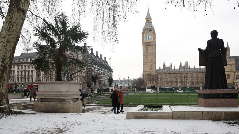 'Gri ülke' İngiltere'den enerji krizi önlemi: Yeni inşa edilen her ev için zorunlu hale geliyor - Resim: 1