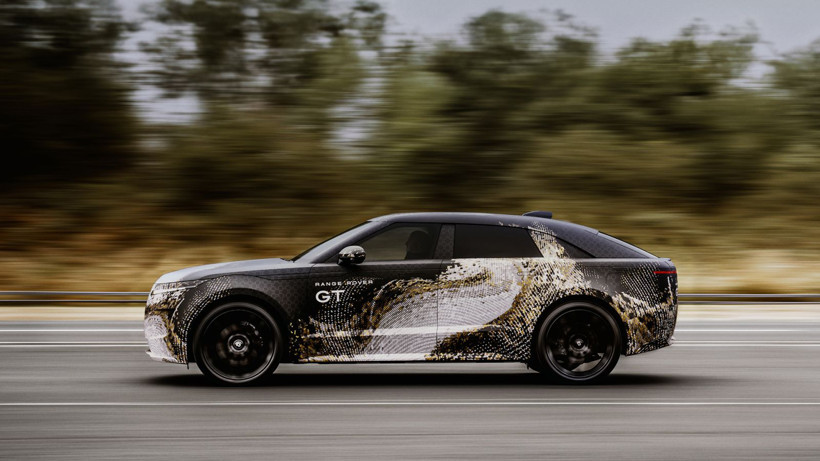 Range Rover'dan sürpriz hamle: İlk sedan benzeri elektrikli GT tanıtıldı - Resim: 2