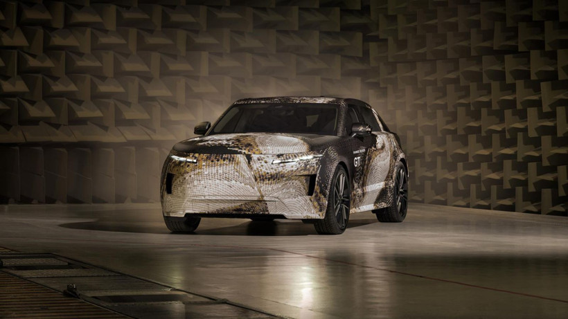 Range Rover'dan sürpriz hamle: İlk sedan benzeri elektrikli GT tanıtıldı - Resim: 8