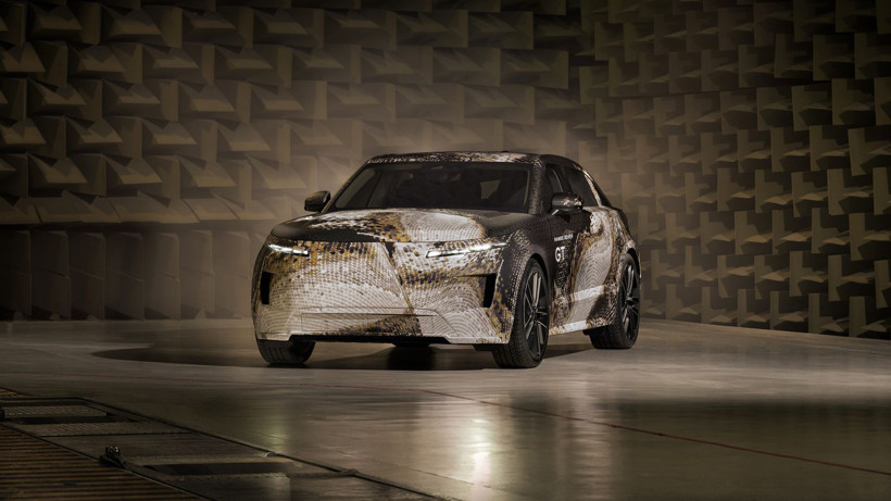Range Rover'dan sürpriz hamle: İlk sedan benzeri elektrikli GT tanıtıldı - Resim: 3