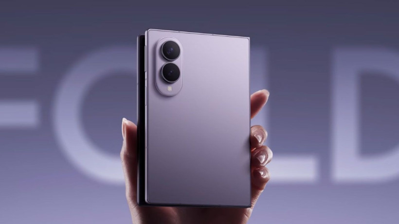 Samsung yeni katlanabilir telefonunu tanıttı: Türkiye fiyatı belli oldu - Resim: 1
