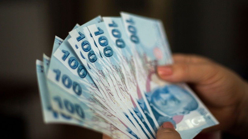 Üniversite öğrencilerine aylık 13 bin 750 TL burs! Şartlar belli oldu, başvurular başladı - Resim: 1
