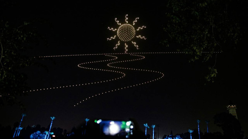 Adana Lezzet Festivali'nde "lezzetli" gösteri: Gökyüzü dronlarla bezendi - Resim: 6
