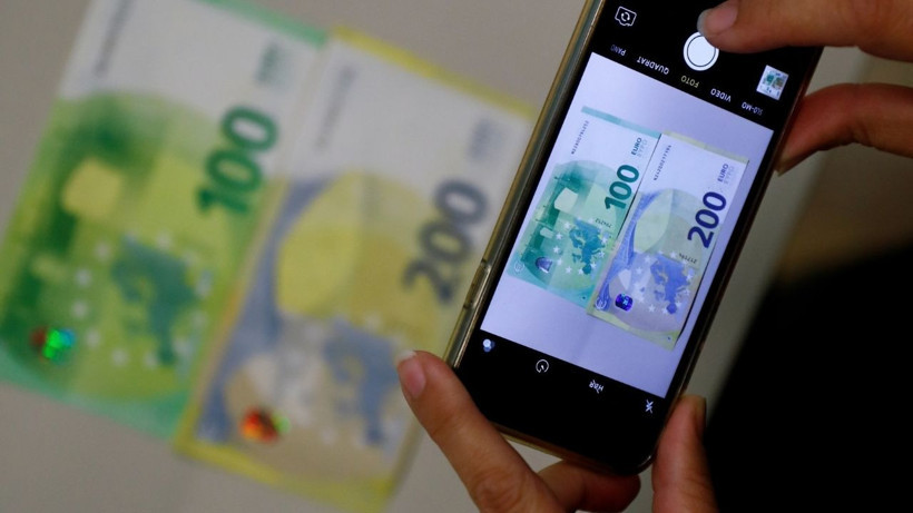 Euro neden değer kaybediyor? Düşüşün arkasındaki 4 neden - Resim: 1
