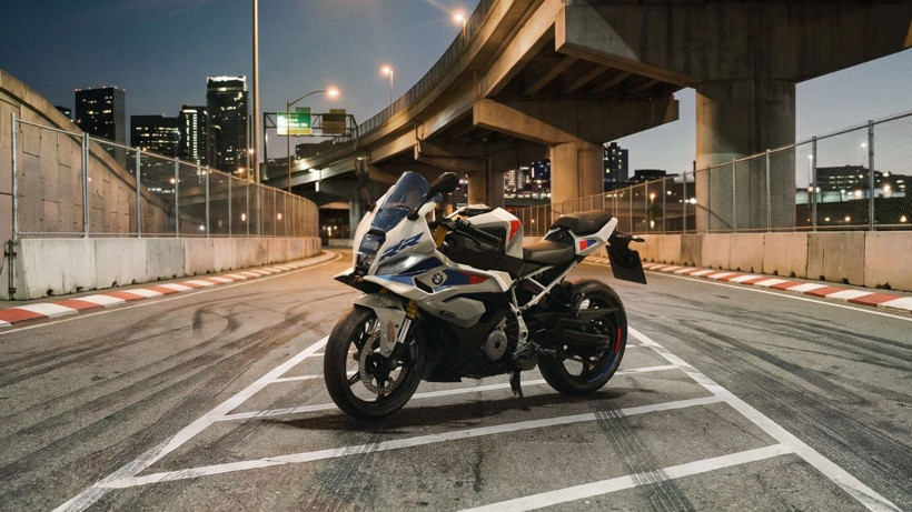 BMW'nin yeni motosikleti Türkiye'ye geliyor: F 450 RR'ın satış tarihi belli oldu - Resim: 1