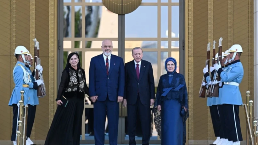 Ankara NATO Liderler Zirvesi'nden aile fotoğrafı: Erdoğan çifti liderlerle aynı karede! - Resim: 7
