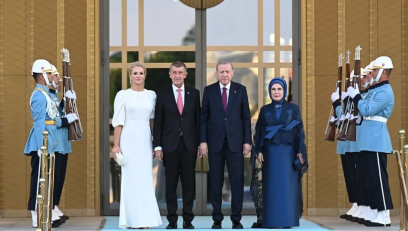 Ankara NATO Liderler Zirvesi'nden aile fotoğrafı: Erdoğan çifti liderlerle aynı karede! - Resim: 12