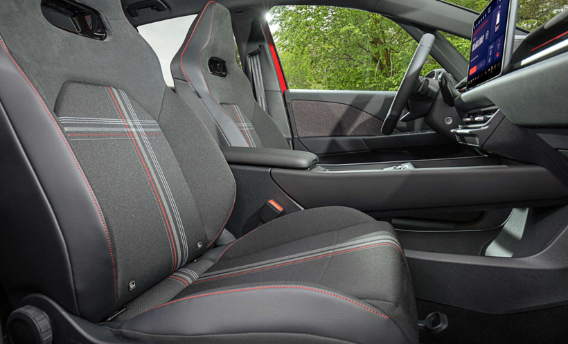 Volkswagen ID.3 GTI ortaya çıktı: 326 PS güç, 601 km menzil - Resim: 5