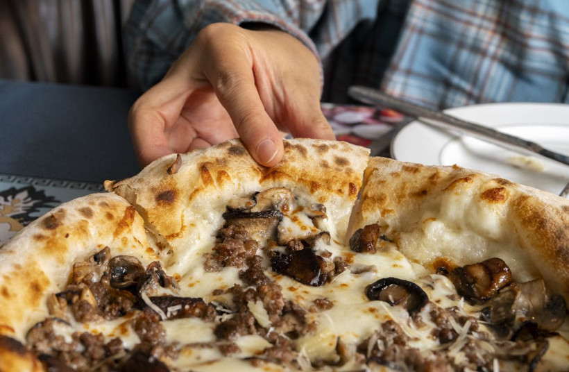 Domino's, Pizza Hut, Papa John's... İflaslar, şube kapatmalar ve borçlar, pizza devleri krizde - Resim: 9