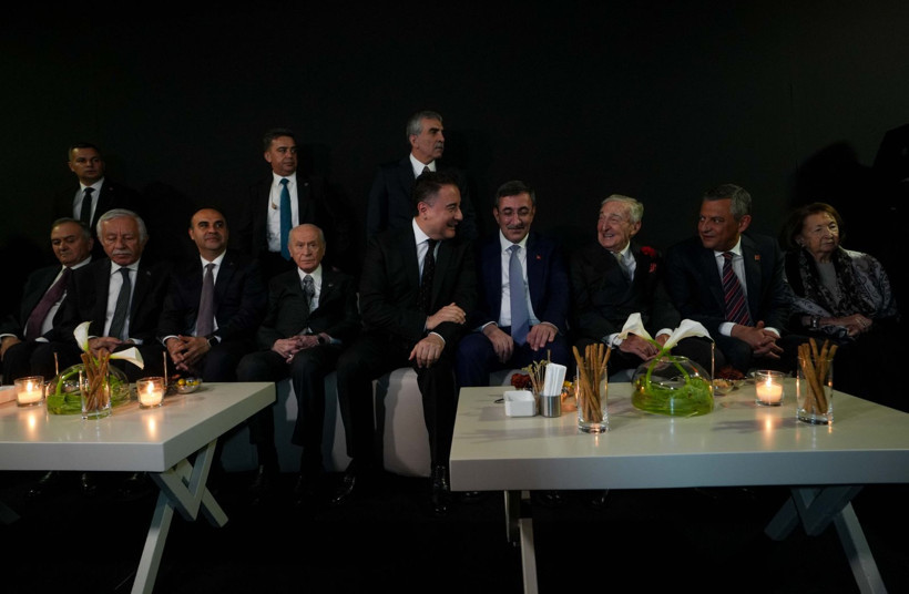 Siyaset ve iş dünyasının önemli isimleri Koç Holding'in 100'üncü yıl resepsiyonunda buluştu - Resim: 16