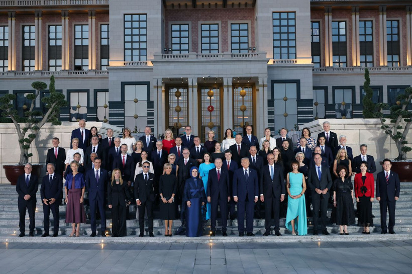 Ankara NATO Liderler Zirvesi'nden aile fotoğrafı: Erdoğan çifti liderlerle aynı karede! - Resim: 6