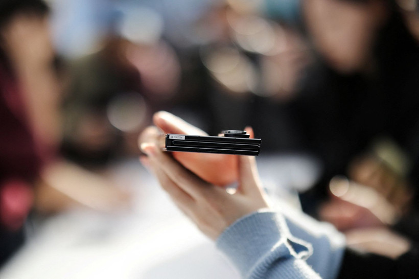 Samsung’dan ilk çoklu katlanabilir telefon: Fiyatı belli oldu - Resim: 1